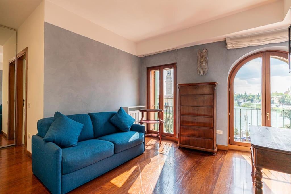 Domus Verona - Residenza Ponte Pietra Εξωτερικό φωτογραφία
